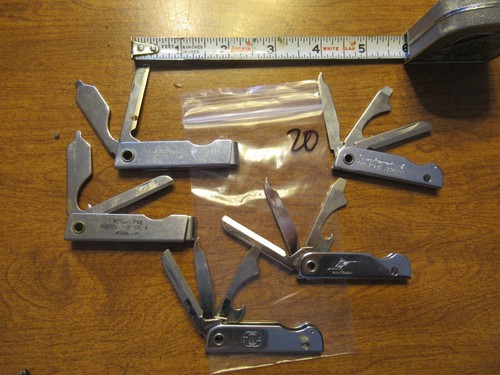 Vintage lot of 5 pocket knives #20 some with advertising