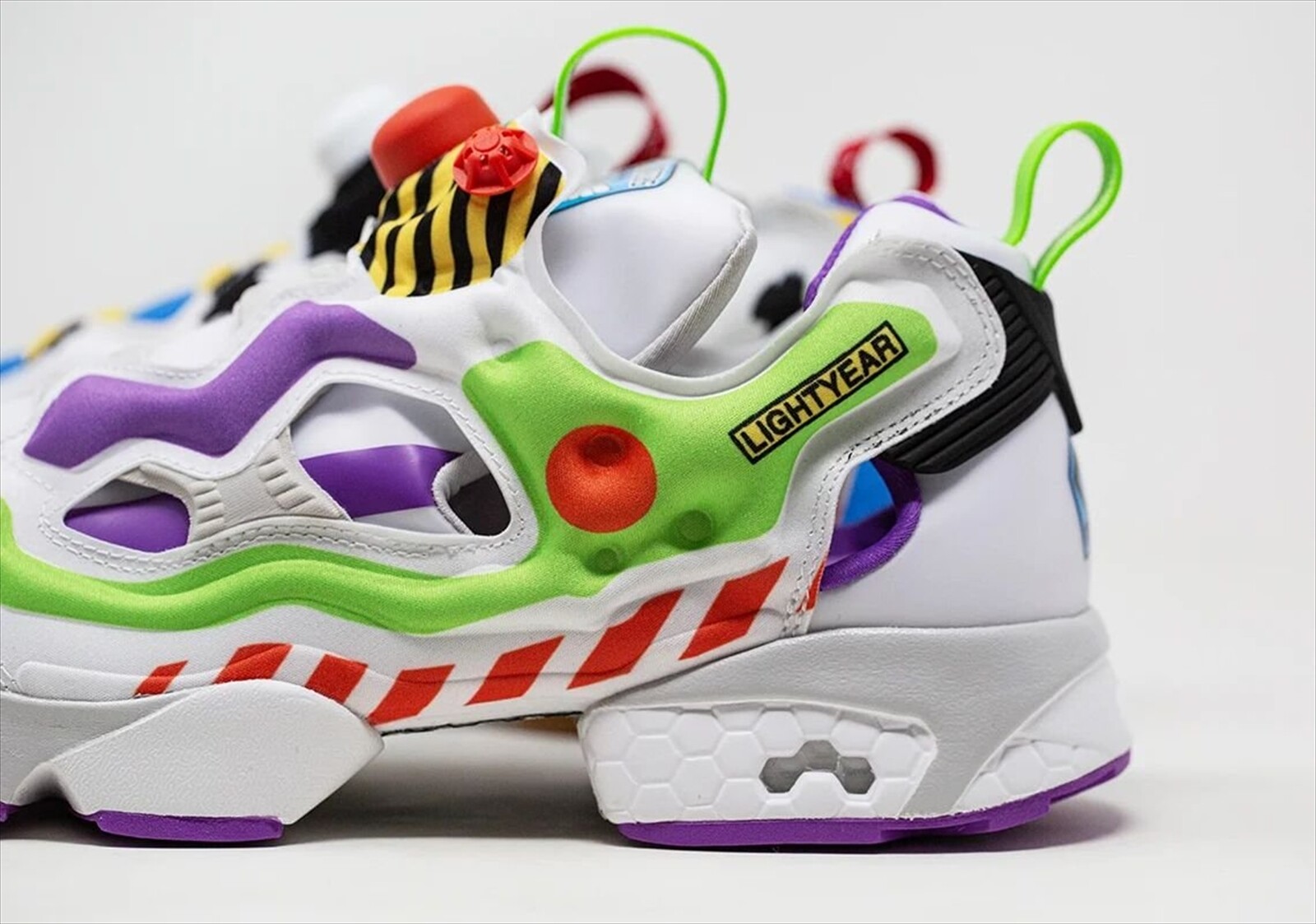 reebok classic buzz