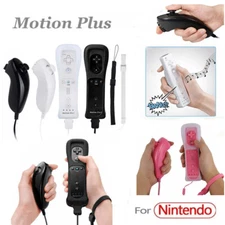 Built in Motion Plus Remote Controller & Nunchuck For Nintendo Wii/Wii U w/ Case