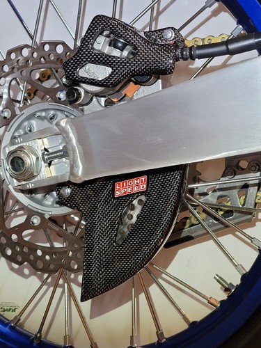 LIGHTSPEED REAR CALIPER/DISK GUARD SET, YAMAHA FACTORY SPEC, YZ450F 2020-2025 - Picture 4 of 17