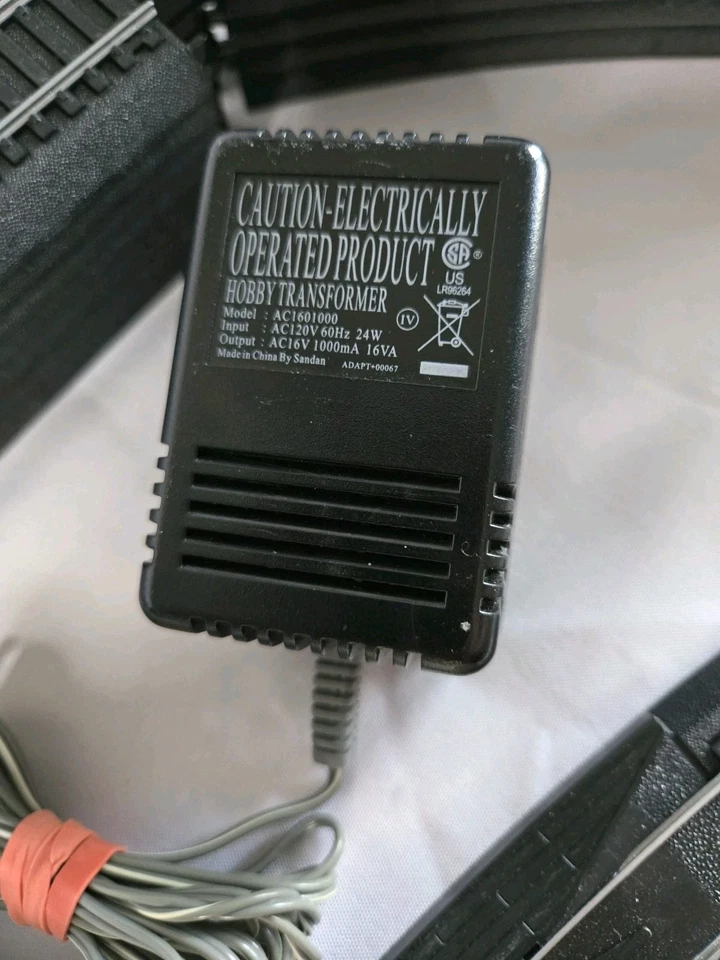 Bachmann HO 9" EZ-Trac 40 pc Curved & Straight + 9” Terminal, Transformer 46605A - Image 2 of 4