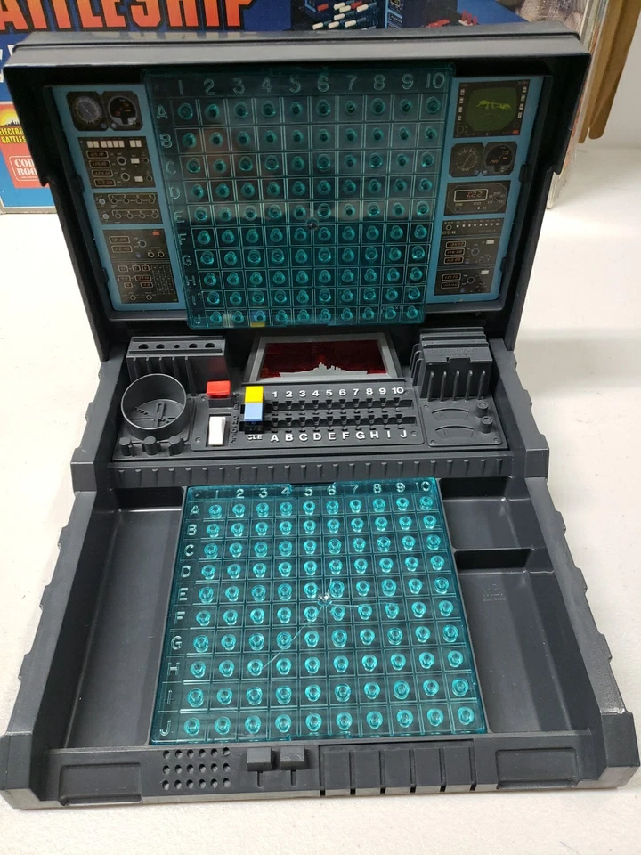 Electronic Battleship Board Game Vtg 1982 Milton Bradley Tested Works Complete - Image 3 of 4