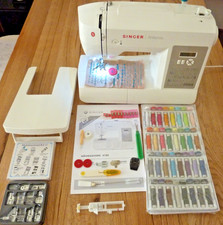 SINGER  BRILLIANCE  COMPUTER NÄHMASCHINE   6180    MIT  VIEL ZUBEHÖR !!!