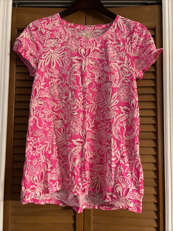 LILLY PULITZER PASSION FRUIT PINK ABSOLUTELY FLAMAZING SCOOP ETTA TOP Med