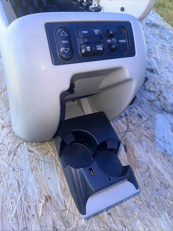 Chevrolet Silverado Tahoe Suburban GMC Sierra Yukon 1999-2002 consola central OEM Foto 3 de 4