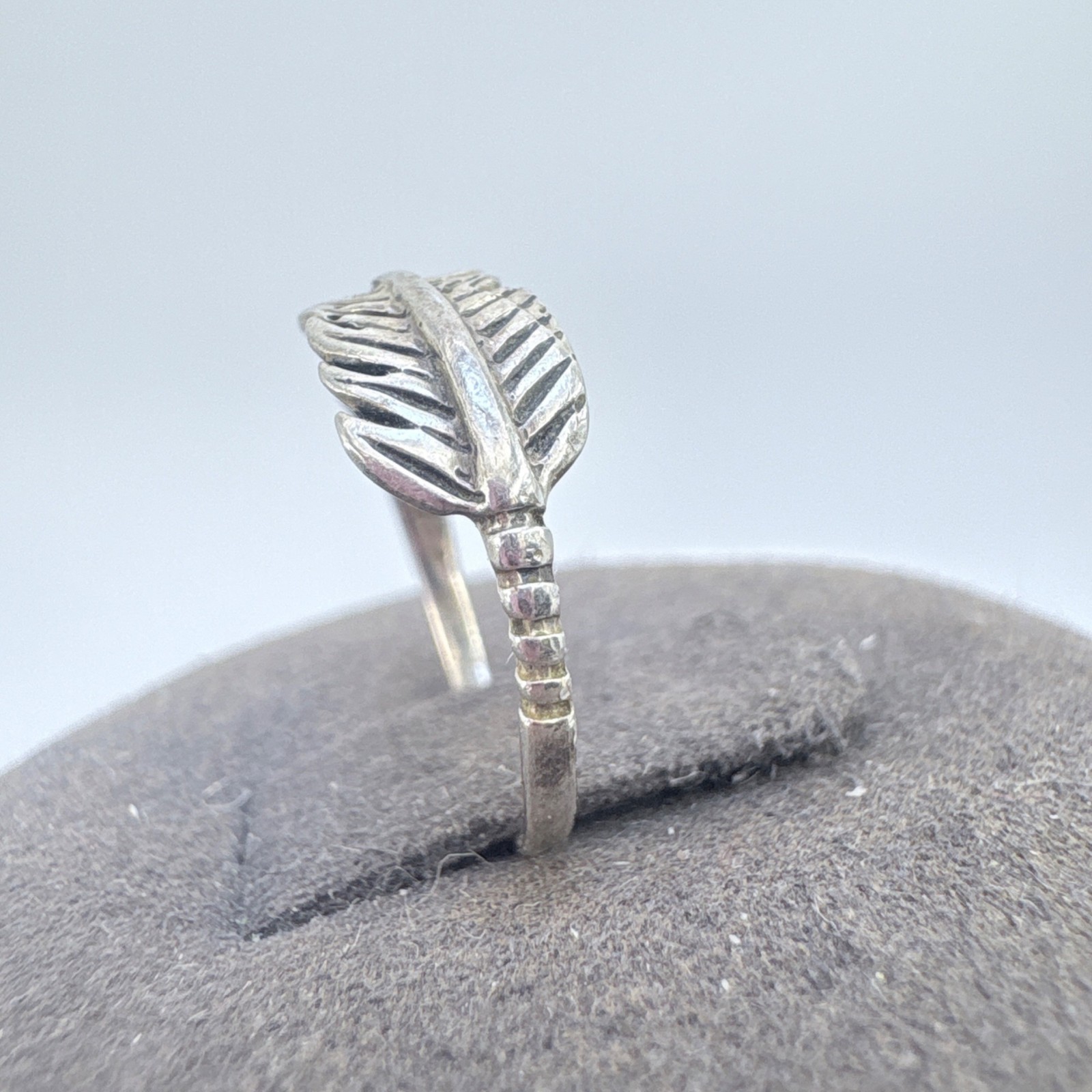 VTG Solid Sterling Silver 925 Feather Design Text… - image 3