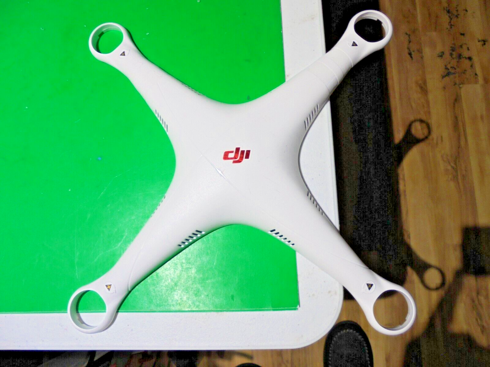 DJI Phantom 3 Standard Drone Body with Top Shell in Excellent Condition  -image