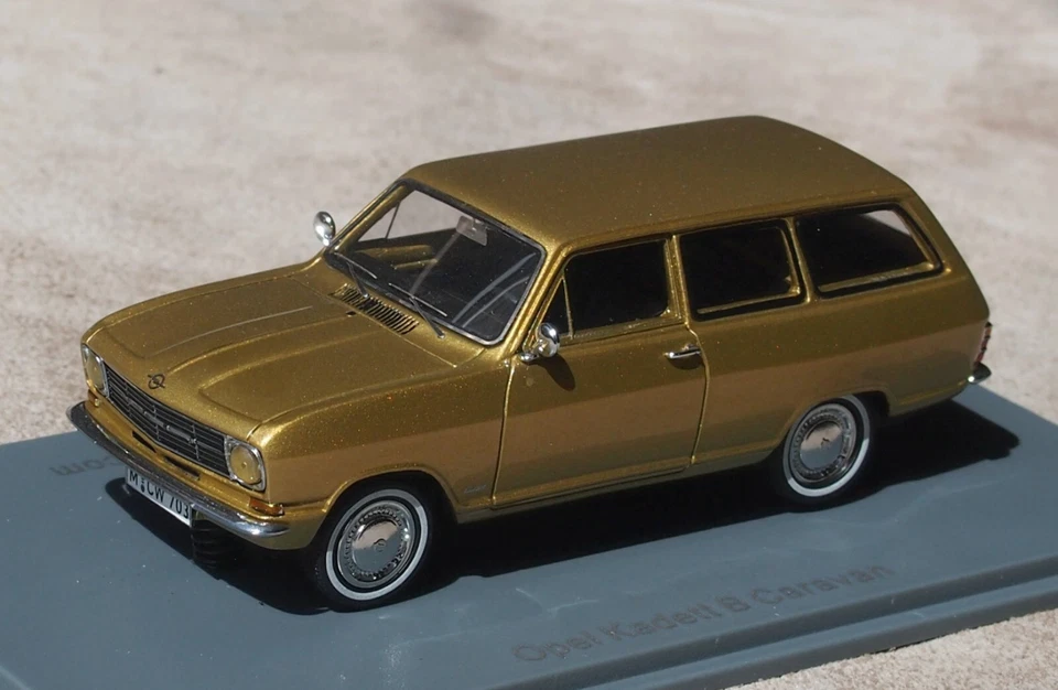 1:43 Opel Kadett B Caravan von Neo  Gold   Exklusiv für ModelcarWorld  1:300 - Bild 4 von 4