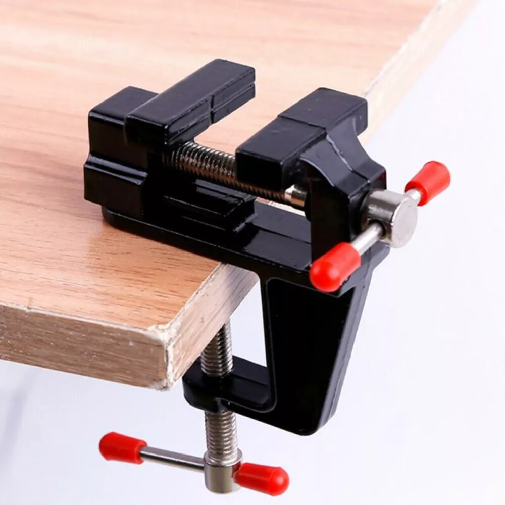 Bench outlet vise table
