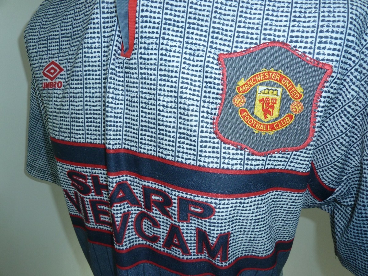 Manchester United football shirt 1995 Grey Away soccer