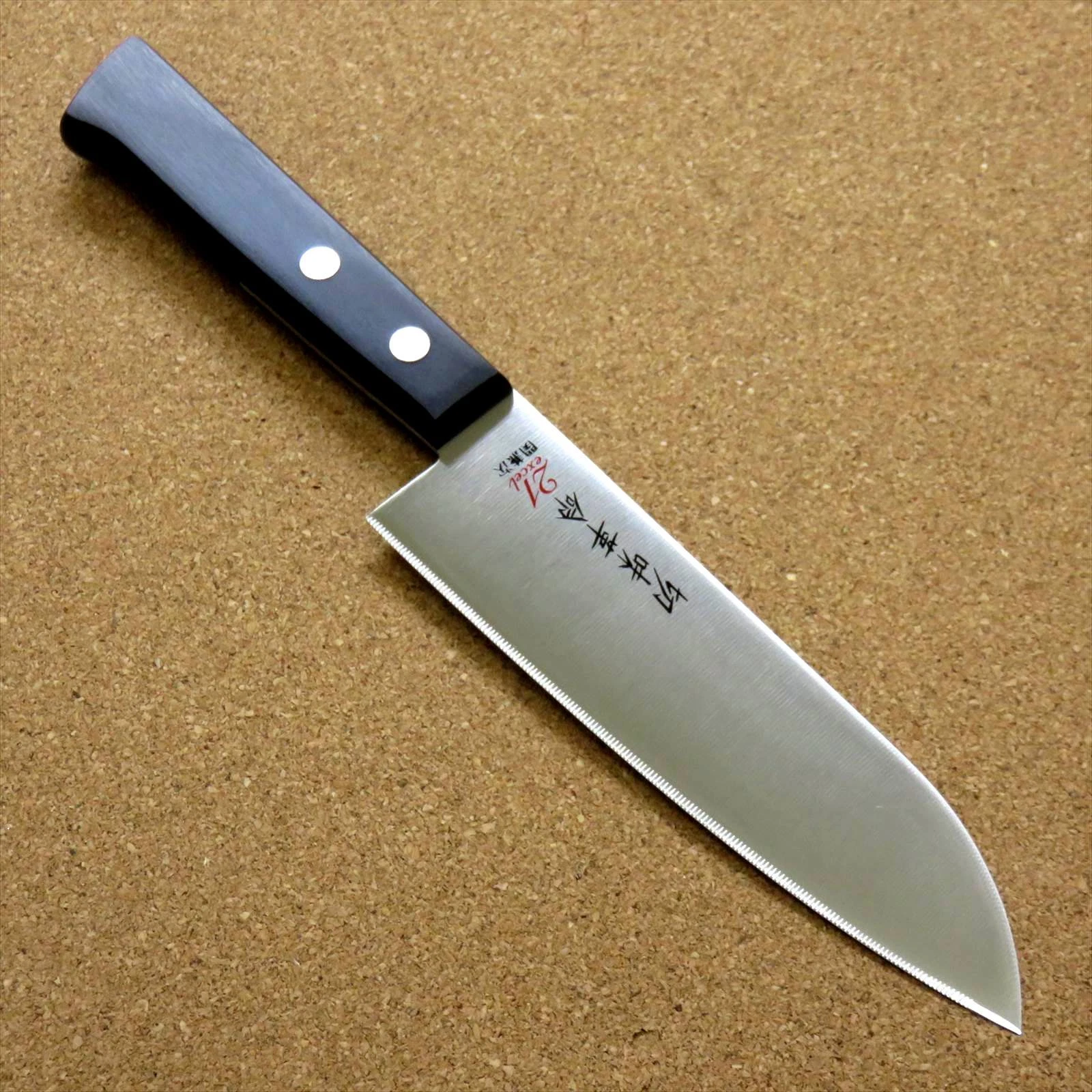 Japanese Kitchen Santoku Knife 5.3 inch Household use Serrated blade SEKI JAPAN
Opens in a new windo