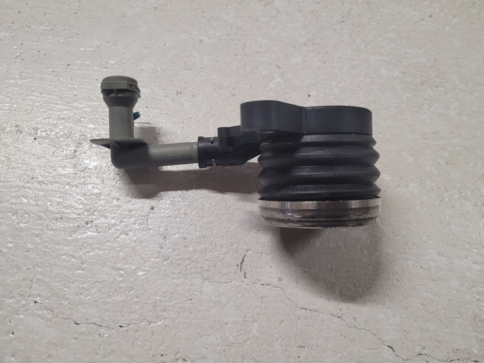 Butée hydraulique d'embrayage Clio 3 Valeo 804527 pièce neuve système CSC
