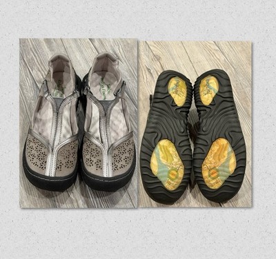 JAMBU Creek Leather Mary Jane Flats Relax Foam Insole All Terra Traction Outsole