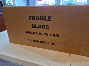 LIONEL #6-809-6000 16" DISPLAY BOARD WITH CLEAR COVER NEVER OUT OF BOX LN