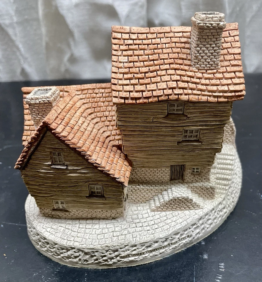 Market Street by David Winter Cottage Collection 1980 Hand Made/ Painted England - Image 3 of 4