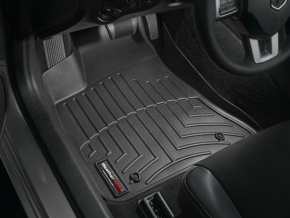 Forro de piso WeatherTech para Chrysler 300 2011-2023 - primera fila, negro Foto 2 de 4