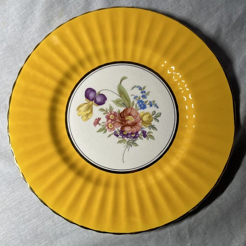 Wade Royal Victoria Pottery 2 X Floral Design Dinner Plates (Blue and Yellow) - Picture 6 of 10