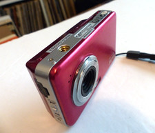 VIVITAR VIVICAM T027 Red 12.1MP 4x D/Zoom Compact Digital Camera Perfect