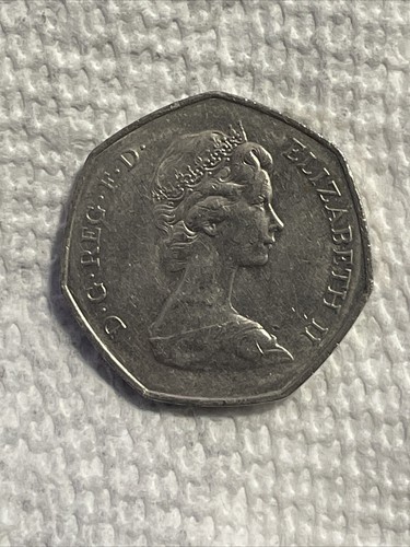 1973 Hands Of Ring 50 Pence Rare