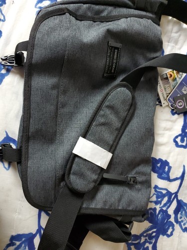 Swiss Gear Messenger Bag nwt Getaway Collection WTRA-14-JH-3106 Original VSC 83 - Picture 3 of 4