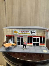 O Scale "Satriale's Pork Store"  Building