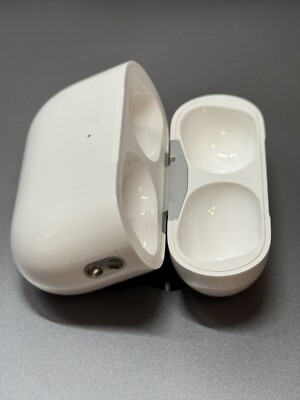 AirPods Pro 2nd Gen (2699/2698/2700) 1 YEAR WARRANTY - PICK 1 AirPods Pro 2nd Gen (2699/2698/2700) 1 YEAR WARRANTY - PICK 1