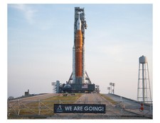 NASA 2022 Artemis Coverage 8x10 Druk fotograficzny na 8,5" x 11"
