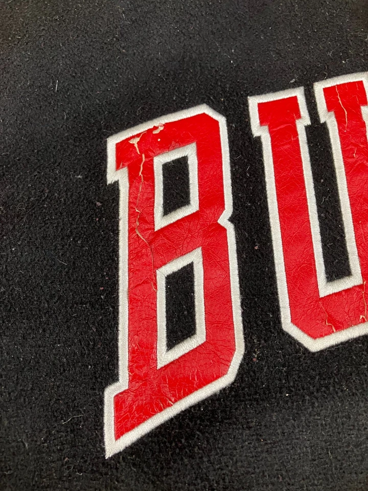 Chaqueta Bomber De Colección Chicago Bulls Niños Mediana Roja Universitaria Reversible Diseño JH Foto 2 de 4