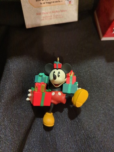 Hallmark Keepsake Ornament 1998 READY FOR CHRISTMAS Disney MICKEY MOUSE - Picture 4 of 14