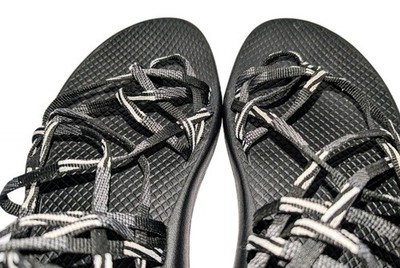 チャコです。 CHACO ZX/3 Sandals Scatter Shoes B&W Strappy Buckle Shoe