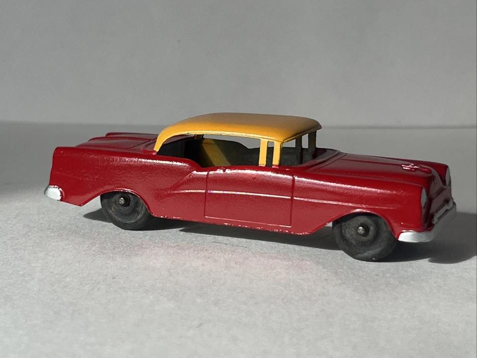 1955 年 Tootsie 玩具 Oldsmobile 98 假日双色红色/黄色玩具车收藏品 — 第 2/4 张图片
