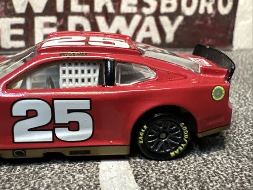 2024 Tim Richmond #25 Hendrick 40th Ann. 1:64 NASCAR Authentics Diecast Loose - Picture 2 of 12