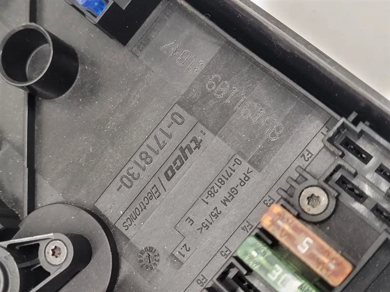 Caja de fusibles compartimento motor Volkswagen Golf 2010-20214 1K0937125B Foto 4 de 4