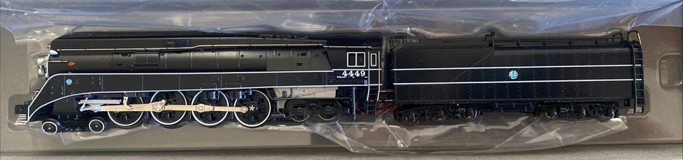 KATO DCC Lok Sound N Scale GS-4 BNSF Excursion Passenger Steam Locomotive #4449 - Image 2 of 4