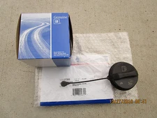 98 - 02 SATURN SC1 SC2 SL SL1 SL2 FUEL GAS TANK FILLER CAP WITH TETHER NEW GT265