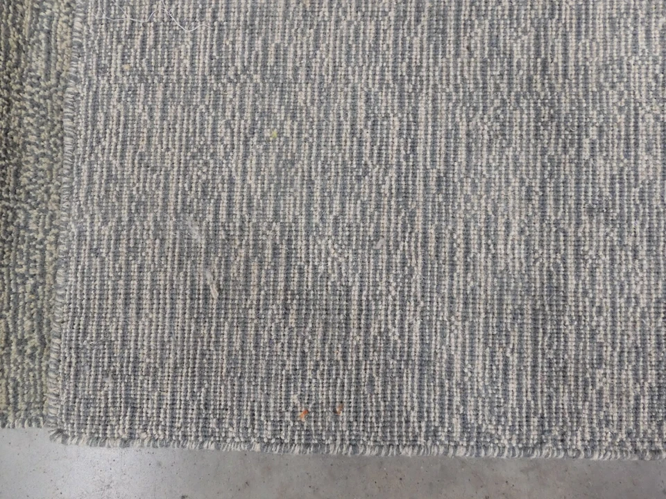 GREY 2'-3" X 8' Pulled Threads Rug, Reduced Price 1172626318 HIM311D-28 - Image 3 of 4