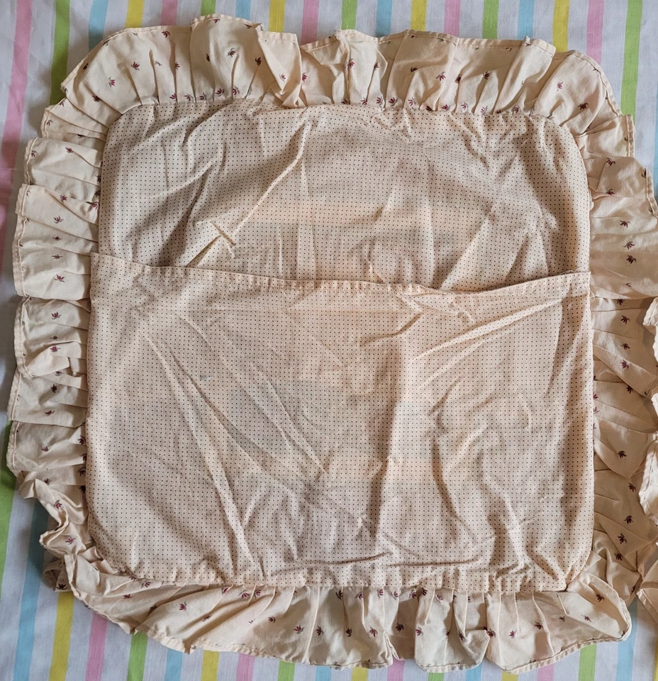 Juego De Colección De 2 Fundas De Almohada Cottage Chic Con Volantes Estampado De Tulipán Foto 4 de 4