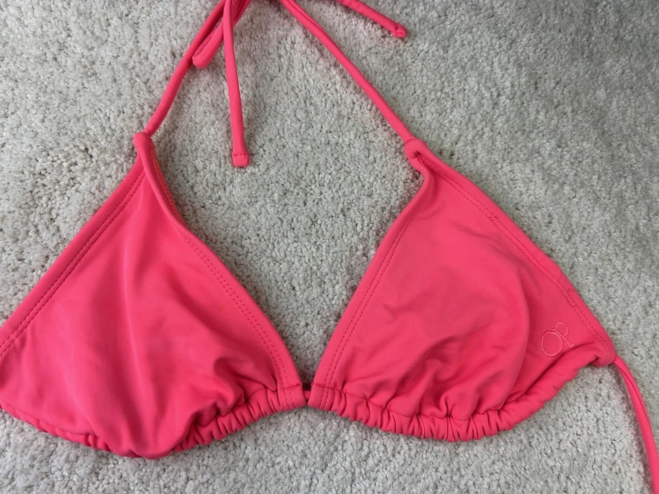 Top de baño de bikini OP para mujer medio triángulo halter ajustable traje de baño de playa Foto 2 de 4