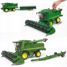 John Deere T670i Combine Harvester 1:16 Toy - Grain Dispenser