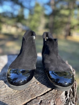 Thierry Rabotin Italy Black Suede Patent Toe Zip Ankle Boots 39.5