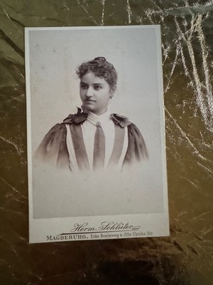CAB Photo Cabinet Card Portrait around 1890   Young Lady, Hermann Schlüter, Magdeburg