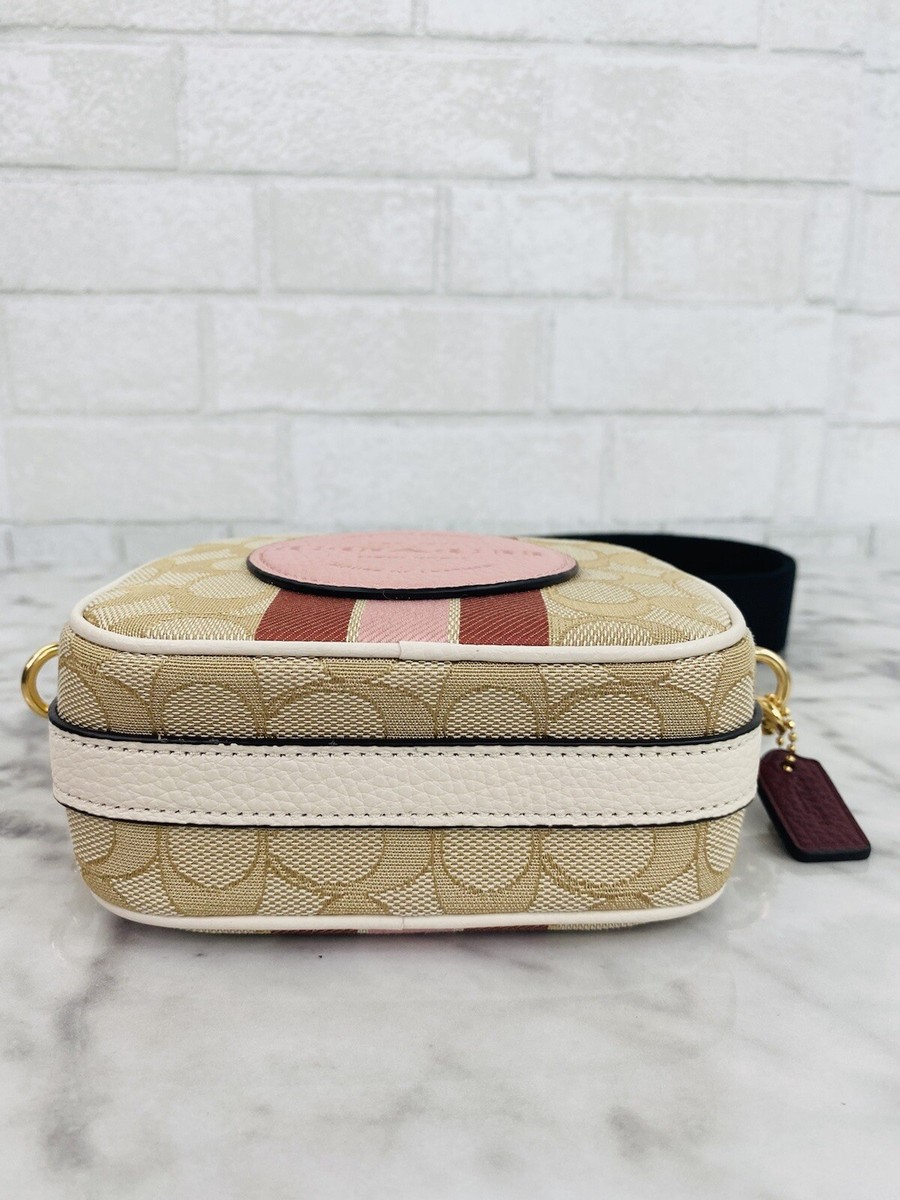 【COACH 】Mini Dempsey Camera Bag シグネチャー クロスボディ COACH Mini Dempsey Camera Bag In Signature Jacquard With