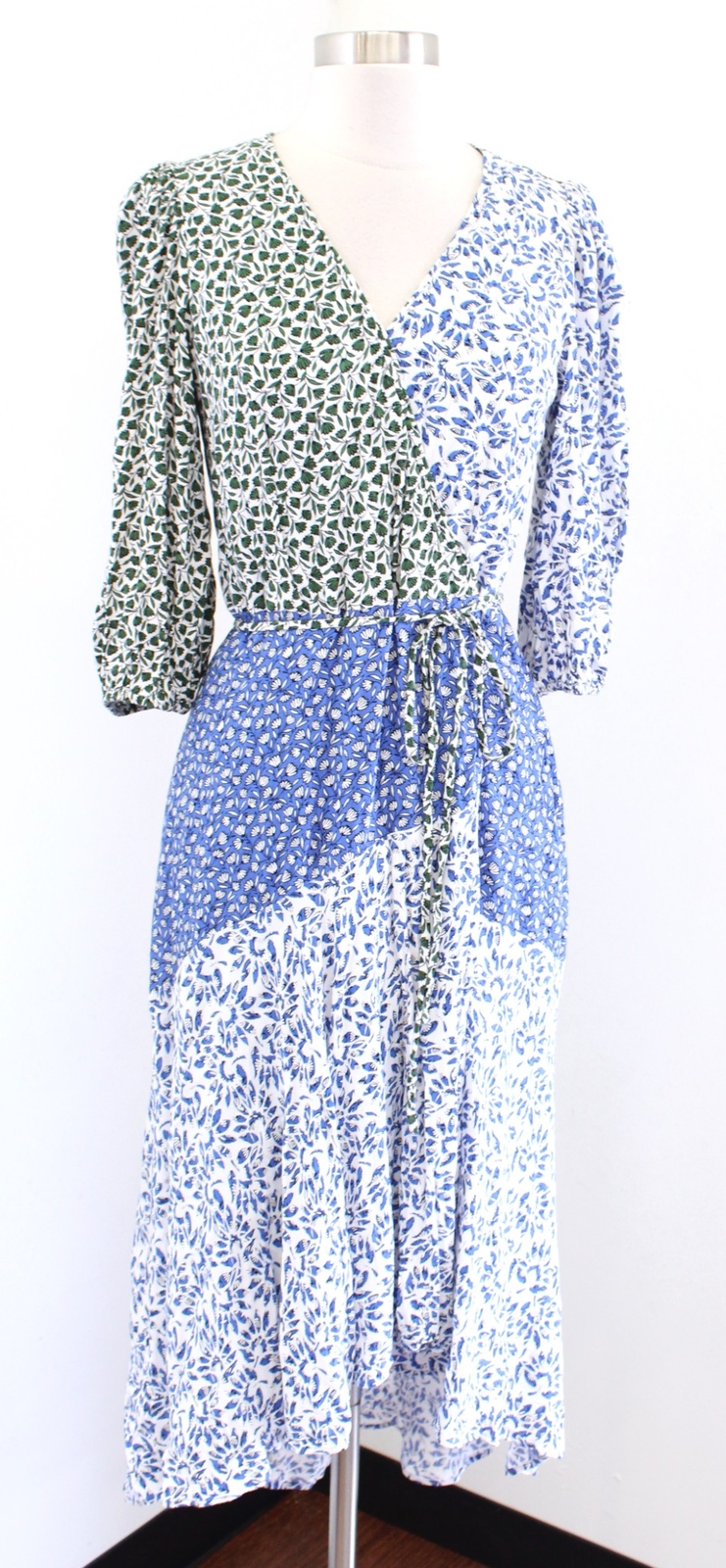 Ann Taylor Blue White Green Patchwork Floral Hi L… - image 1