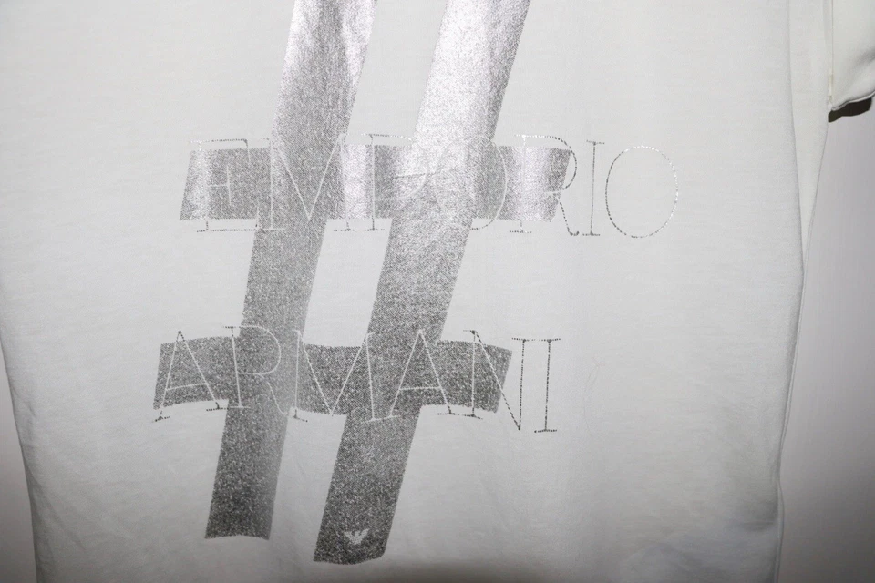Camiseta Emporio Armani talla UK 6 (38) para mujer color blanco roto #diseño en muy buena condición Foto 3 de 4