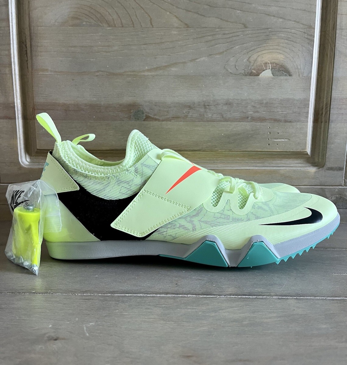 nike pole vault elite spikes