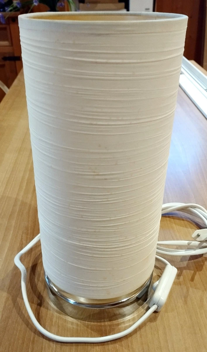 JUEGO DE 2 LÁMPARAS DE MESiTA DE NOCHE. ESTILO MINIMALISTA