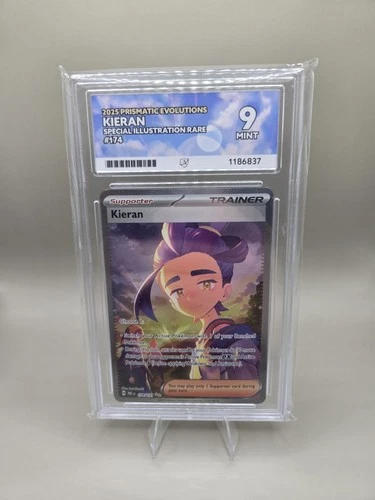 Pokémon TCG Kieran Trainer Prismatic Evolutions ACE 9 MINT 174/131