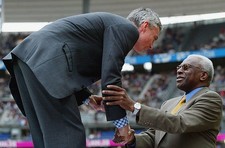 Triple jumper world record holder Jonathan Edwards of Great Britai- Old Photo 3