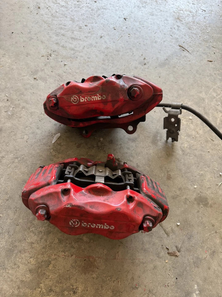 Dodge Challenger SRT 2016 Brembo calibres de freno OEM Foto 2 de 2