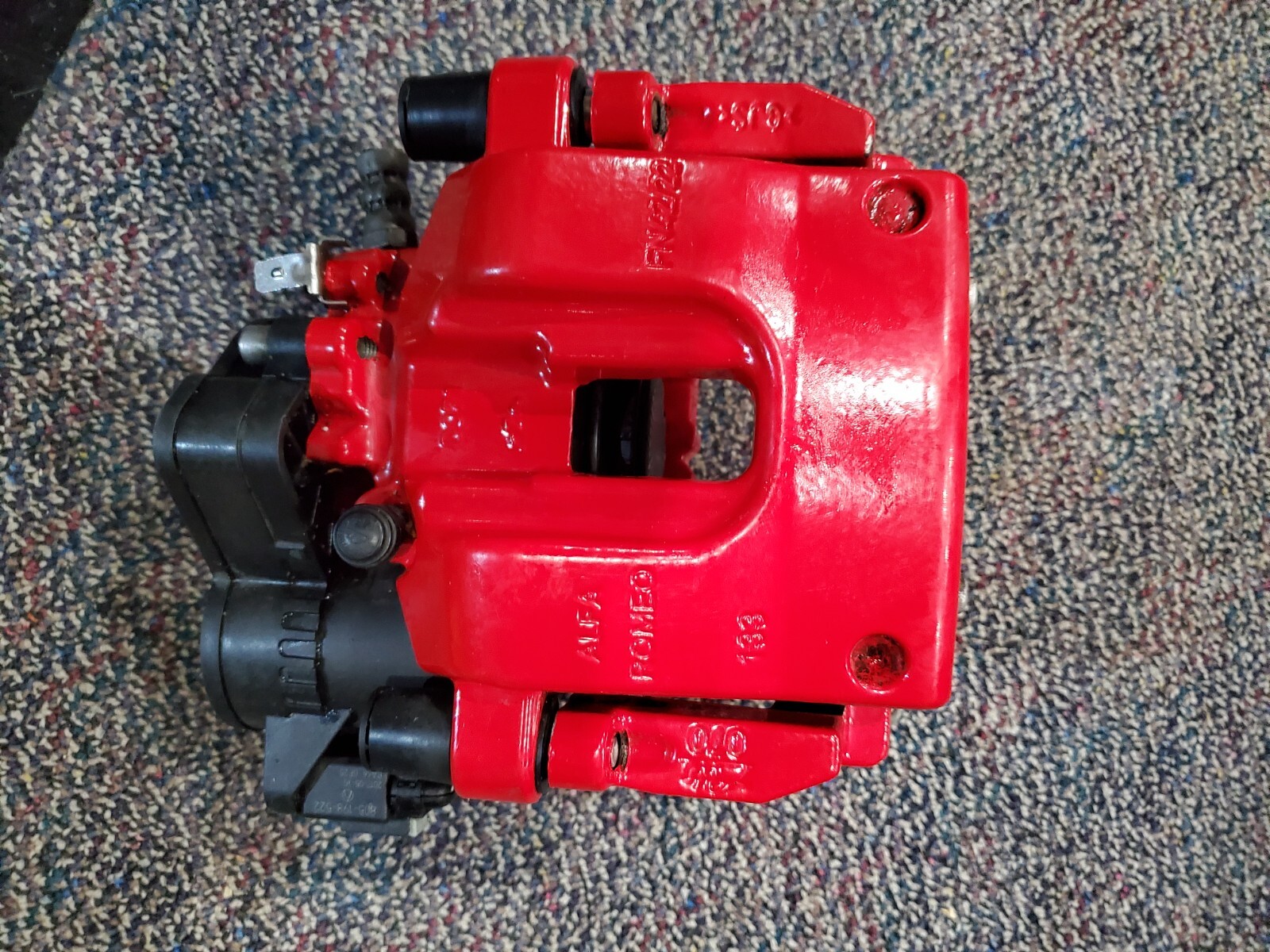 Maserati Levanti GTS rear left brake caliper